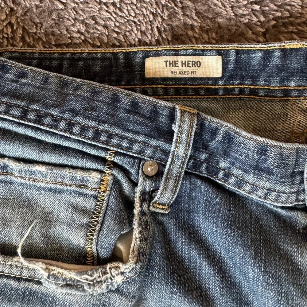 AG ADRIANO GOLDSCHMIED Men’s The Hero Jeans